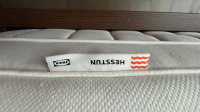 Hybrid mattress, medium firm/white, Twin, used like new, clean 