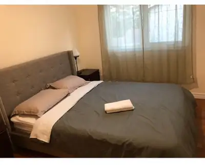 upstairs bedroom for rent