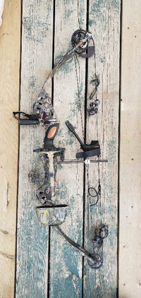 Compound Bow Browning Rage 27''-30'', 60-70 Lbs Rh Right Handed