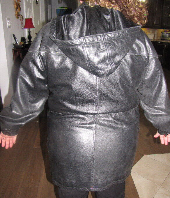 Manteau pour femme en cuir (Women leather coat) in Women's - Tops & Outerwear in Gatineau - Image 3