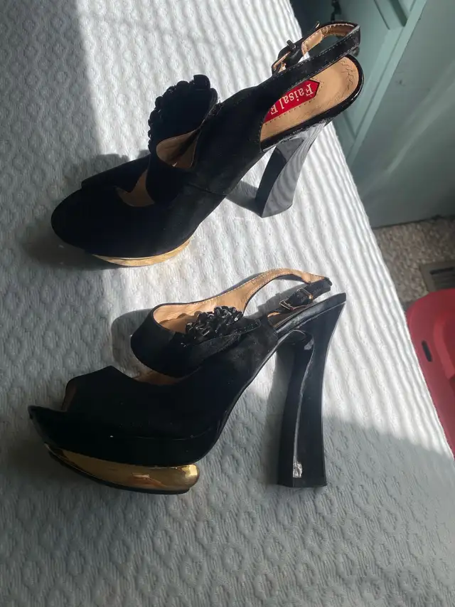 women's high heel shoes in assortment in Women's - Shoes in Lethbridge - Image 10