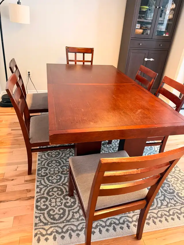 Dark Wood Dining Table with 6 Chairs  Extension Leaf - Free De in Dining Tables & Sets in Oakville / Halton Region - Image 3