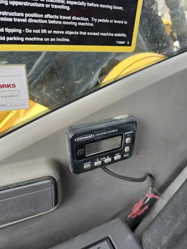 2009 JD 350 D Excavator in Heavy Equipment in Fort St. John - Image 8