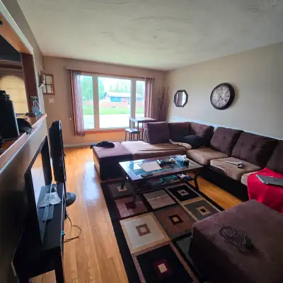 Upper Level Bungalow Apartment