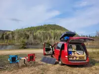 Dodge Grand Caravan aménagé avec kit Vanpackers / Le baroudeur