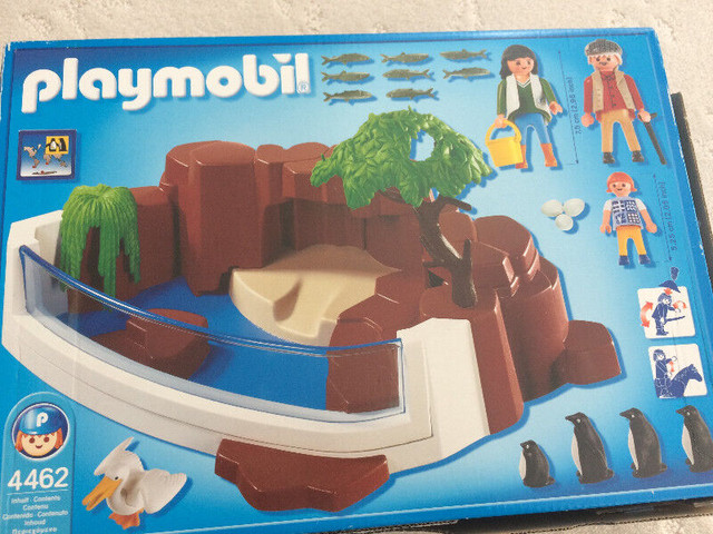 Playmobil penguins water basin in Toys & Games in Kingston - Image 2