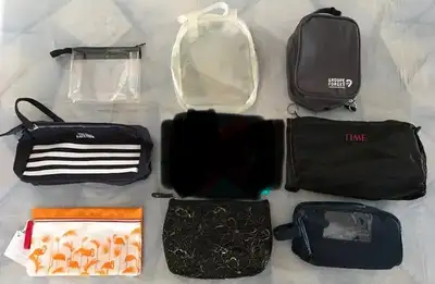 8 sacs cosmétiques ou autre... (les 8 pour $10), View more