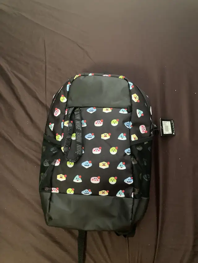 Nike Sportswear Essentials Backpack Bag - Brand New in Men's in Mississauga / Peel Region - Image 4