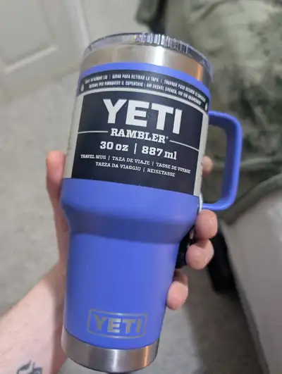 YETI 30oz Premium Mug – Brand New High-quality, durable YETI 30oz mug perfect for keeping your drink...