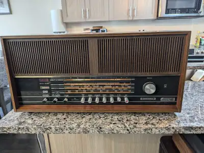 Grundig RF 260U Stereo FM/SW/AM Vintage Radio, View more