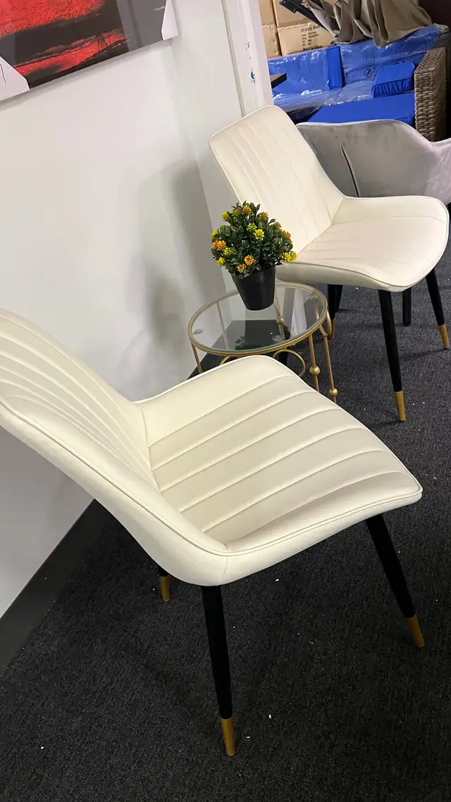 Dining Chairs Upholstered Faux Leather Seat  in Chairs & Recliners in Markham / York Region - Image 2