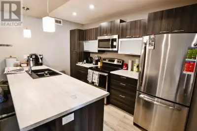 2 bedroom upper/2nd floor unit for rent