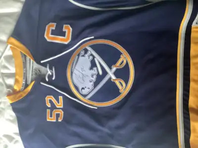 BUFFALO SABRES JERSEY XXL NEW $100, View more