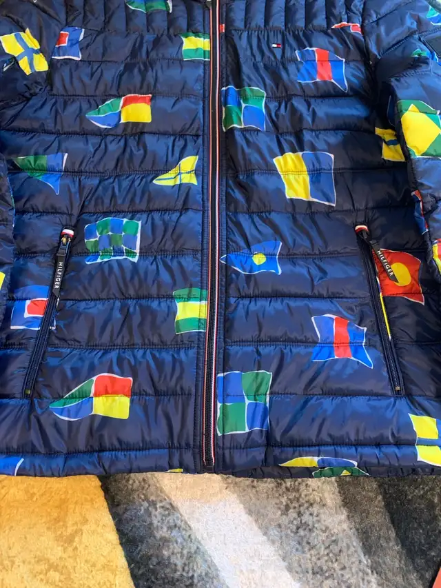 Tommy Hilfiger Flags Puffer Jacket Brand New in Men's in Mississauga / Peel Region - Image 5