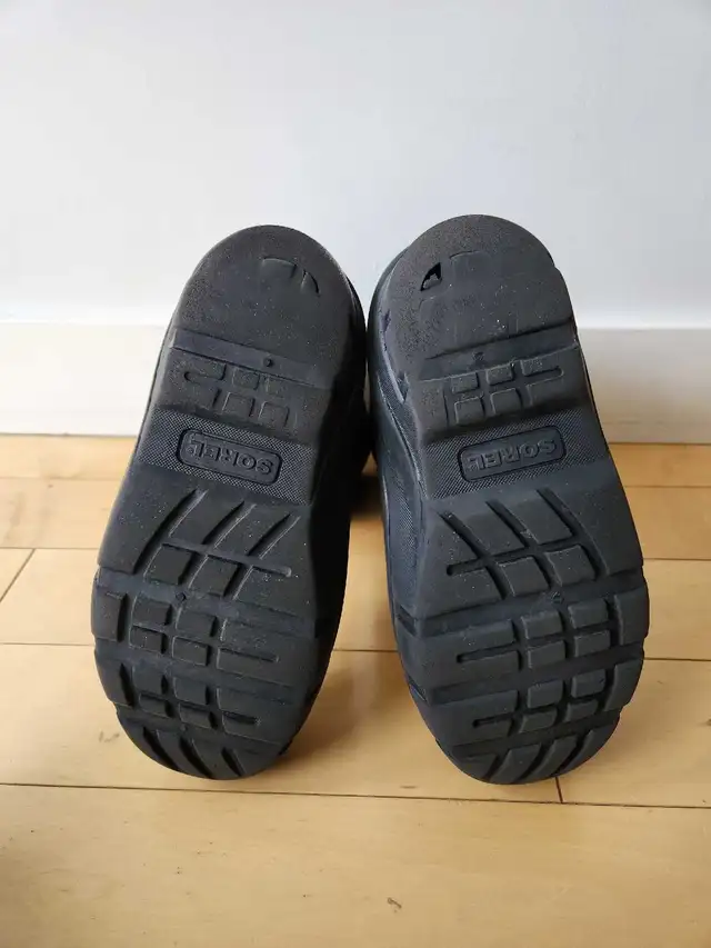 Youth Boys Sorel Flurry Winter Boots - Size 3 (Kids/Youth) in Kids & Youth in Calgary - Image 6