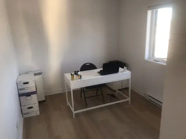 CHOMEDEY 3 chambres + 1 bureau in Long Term Rentals in Laval / North Shore - Image 9