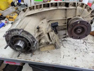 Fully rebuilt. New sprockets, chain, bearings and seals. 23 spline, electric shift, was mated with a...