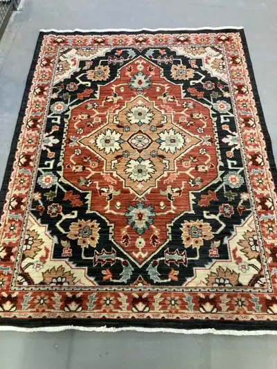 Low pile 1/4" 80% wool/20% nylon Weft 100% cotton 5'7" X 7'5" Excellent condition Smoke free home IK...