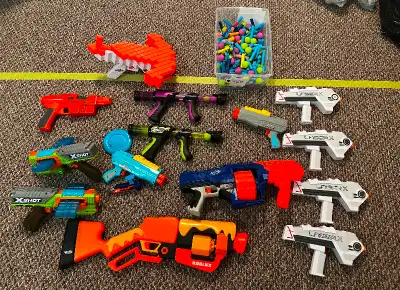 Nerf guns bundle & Laser guns . Bullets included .Roblox & Minecraft nerf guns
