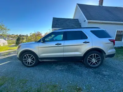 We are moving so selling our 2017 Ford Explorer. This is the Sport (top) trim, with the turbocharged...