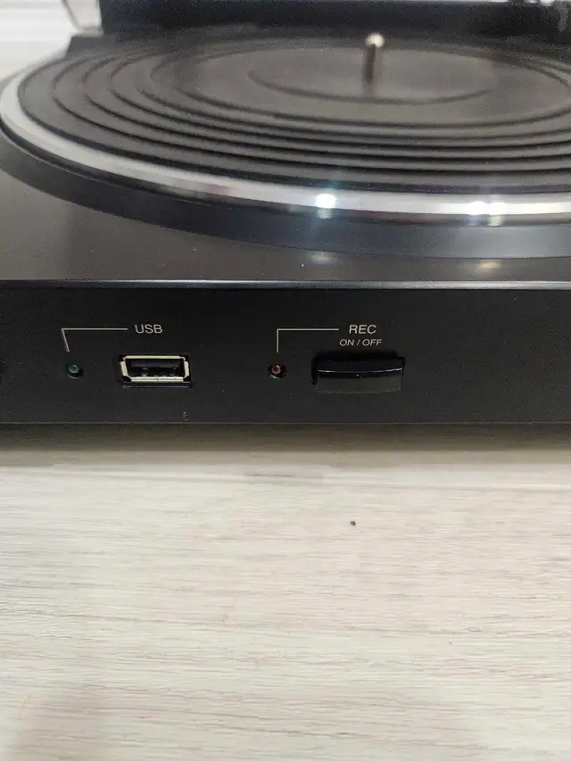 Denon DP-200USB Turntable65561370802945123