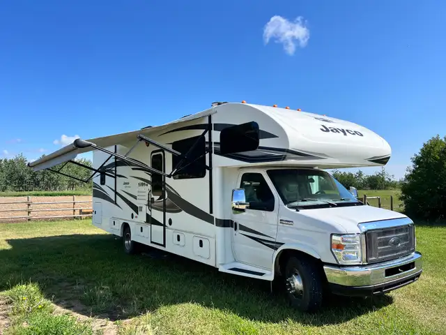2019 Jayco Greyhawk Motorhome in RVs & Motorhomes in Grande Prairie - Image 3
