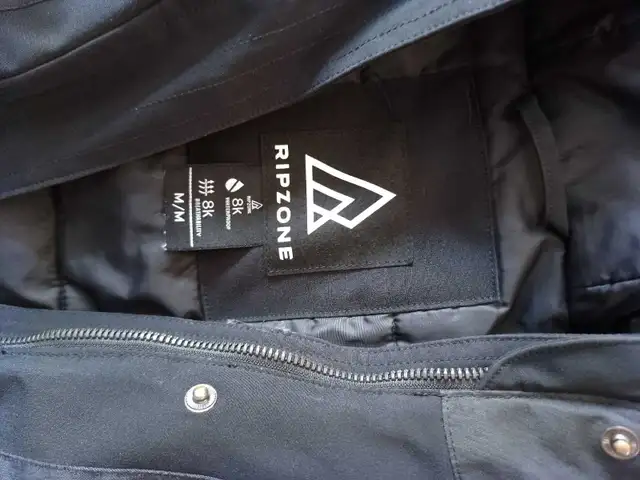 Kids Winter Riptide Jacket in Kids & Youth in Kitchener / Waterloo - Image 3