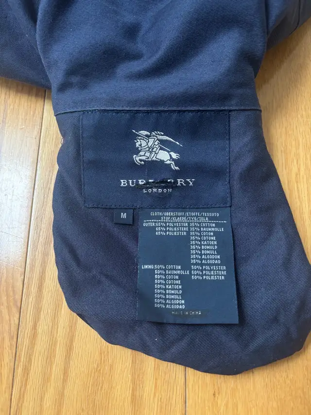 RARE Burberry Reversible Nova Check Jacket M in Men's in Markham / York Region - Image 8
