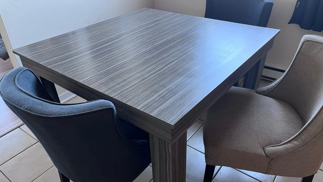 Tables avec 4 chaises dans Mobilier de salle à manger et cuisine  à Sherbrooke - Image 4