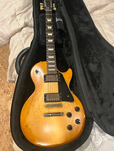 Gibson Les Paul Tribute - Mint Condition, View more