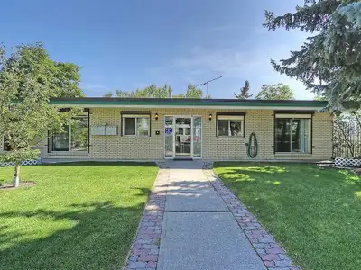 PRIVATE ROOM AVAILABLE FOR RENT. From : JULY (READY TO MOVE IN IMMEDIATELY) Rent : $600 per month Re...