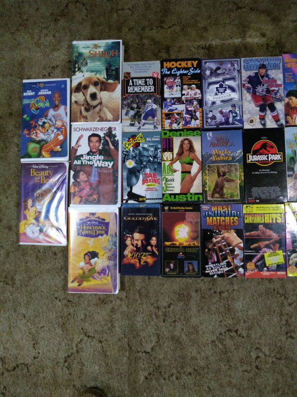 Assorted VHS Tapes in CDs, DVDs & Blu-ray in Renfrew - Image 2
