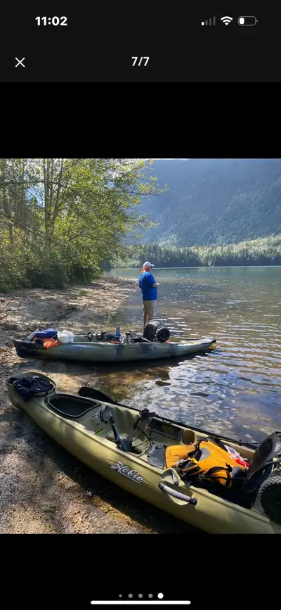 Unique Hobie kayak, the versatility of paddling and switching to peddling is wonderful, when peddlin...