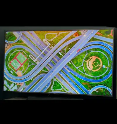 Sony Bravia 85” 4K LED Smart TV – XBR-85X850G (Like-new), View more