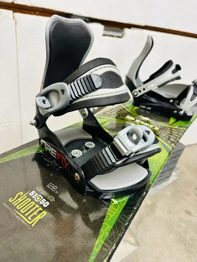 5150 kids snowboard 128 cm with Firefly jr bindings in Snowboard in Markham / York Region - Image 6