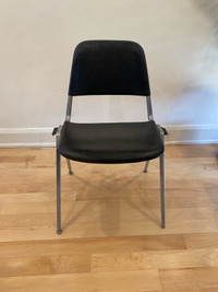 MCM Chairs (4)