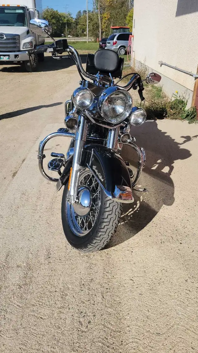 2004 Harley Davidson Heritage Softail  in Sport Touring in Winnipeg - Image 2