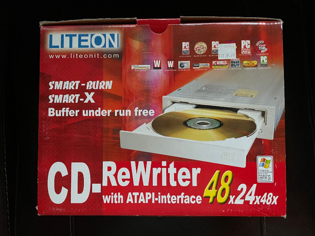 Vintage External Read Write CD Burner in Other in Banff / Canmore