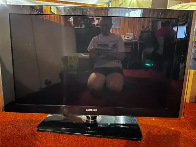 Samsung 40-inch LCD Television, View more