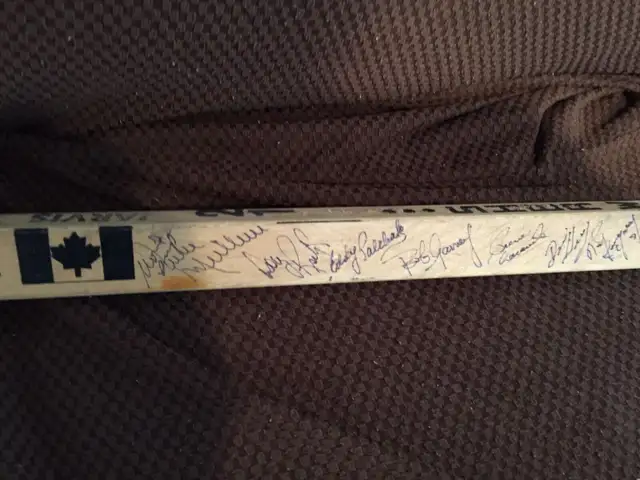 1979/80 Montreal Canadiens team autographed Jarvis hockey stick in Arts & Collectibles in Winnipeg - Image 7