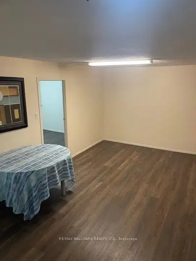 Amazing - For Rent In Scarborough - Close To All Amenities