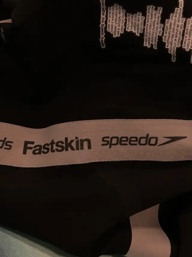 Speedo Fastskin Women’s Swimsuit - Size 22 in Water Sports in Ottawa - Image 6