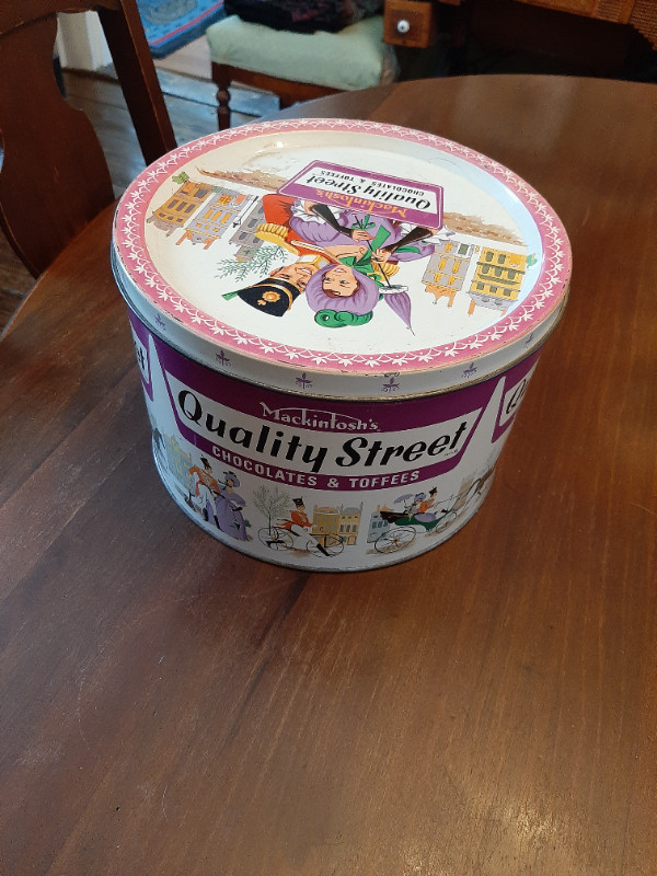 Vintage Quality Street Tin in Arts & Collectibles in Bedford - Image 2