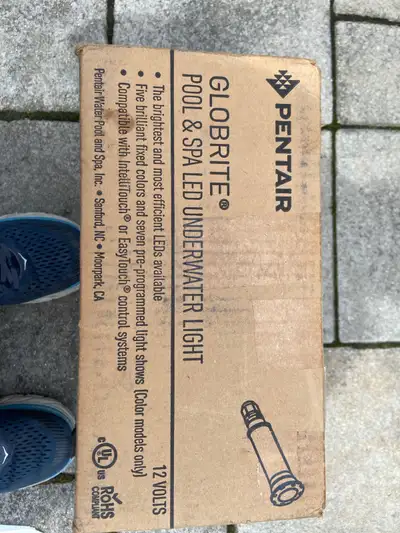 PENTAIR INGROUND POOL GLOBRITE 12V 100feet, View more