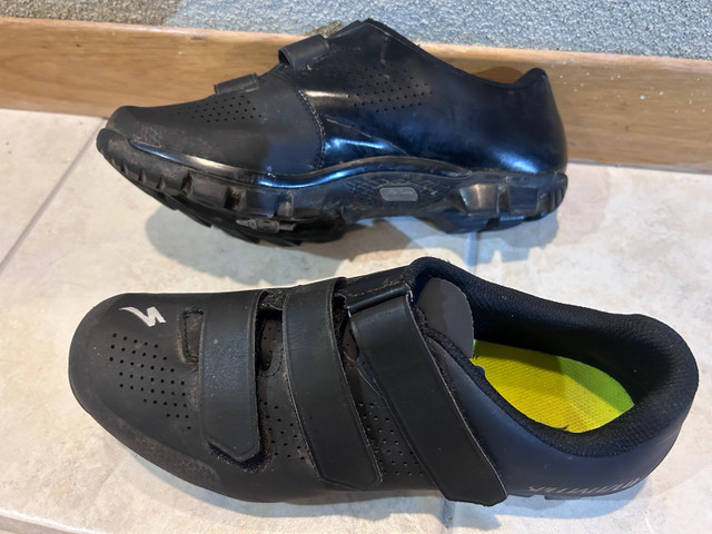 Mountain Bike shoes sz US 8 mens  in Clothing, Shoes & Accessories in Oshawa / Durham Region - Image 2