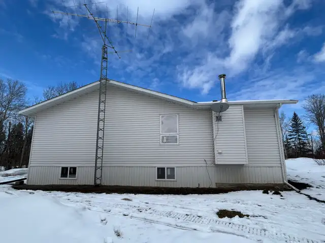 Farm house for sale in Houses for Sale in Nipawin - Image 8