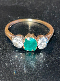 Classic Diamond & Emerald 14Kt Yellow Gold Ring - size 5.5
