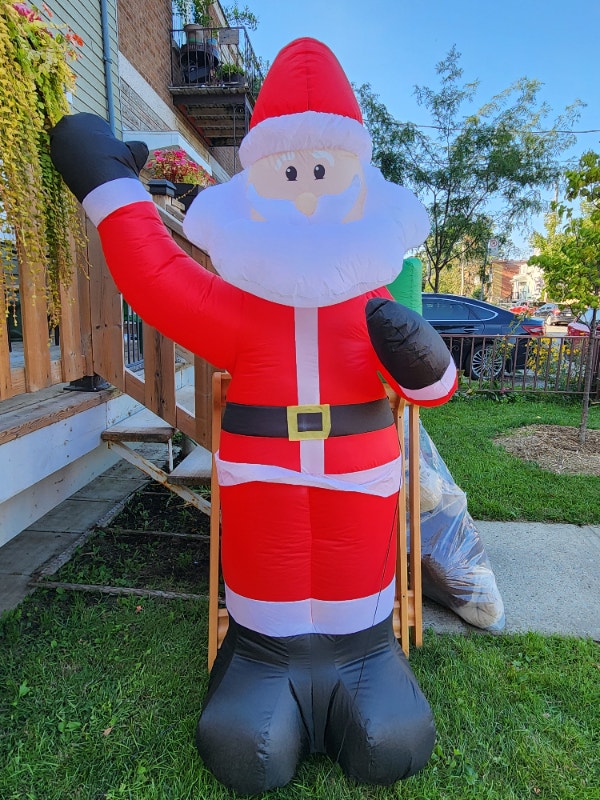 PÈRE NOËL Décoration extérieure Ville de Montréal Kijiji