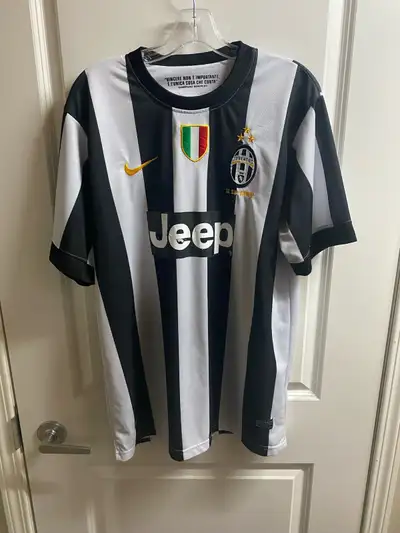 ORIGINAL JUVENTUS 2012 2013 HOME FOOTBALL JERSEY SIZE XL, View more