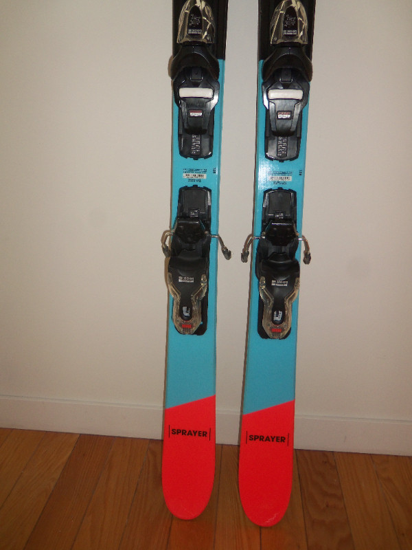 Ski alpin TWIN TIP rossignol 138 cm fixes adulte dans Ski  à Granby - Image 3